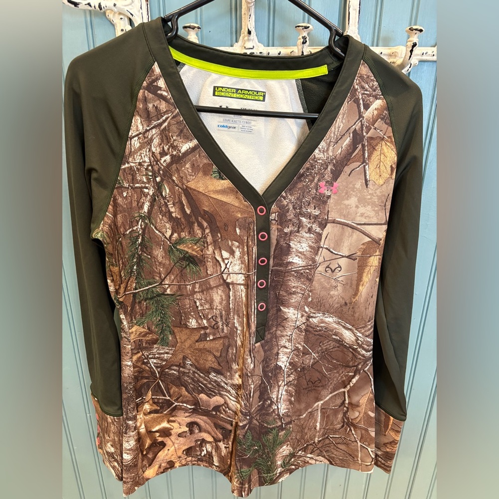 Under Armour Woodland Camo V-Neck Shirt